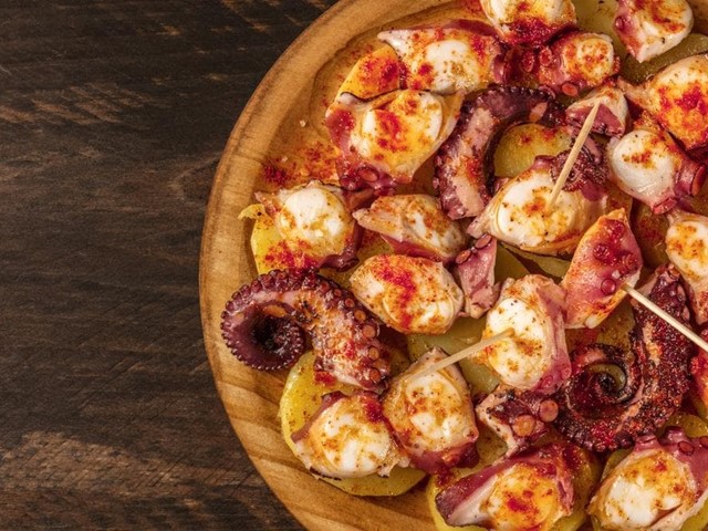 ¿Qué comer en Ferrol en Navidad? Descubre las tapas y raciones más típicas de El Cid